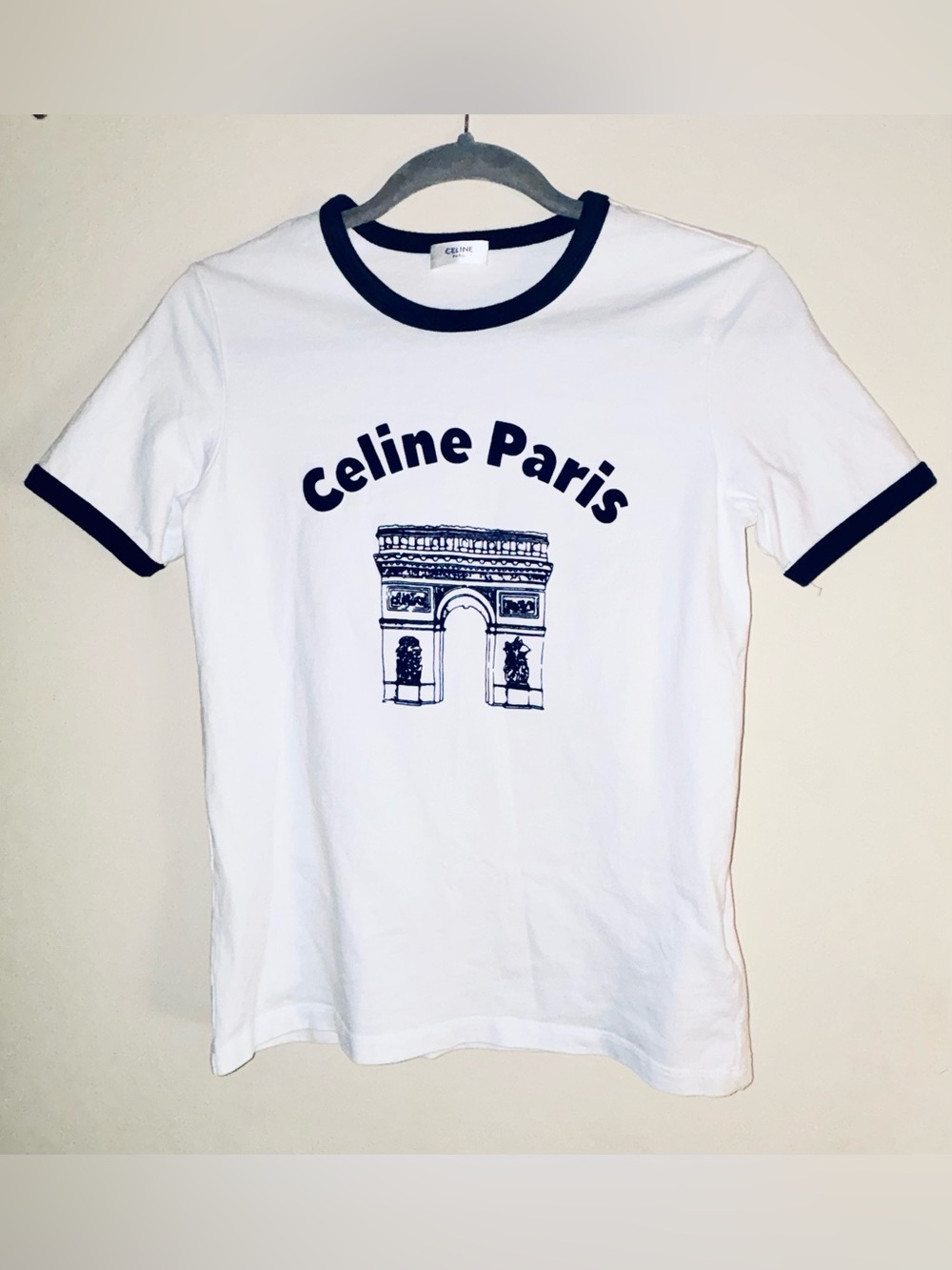 CELINE Women’s Off White/Navy Arc De
Triomphe 70's T-Shirt in Cotton, Size M